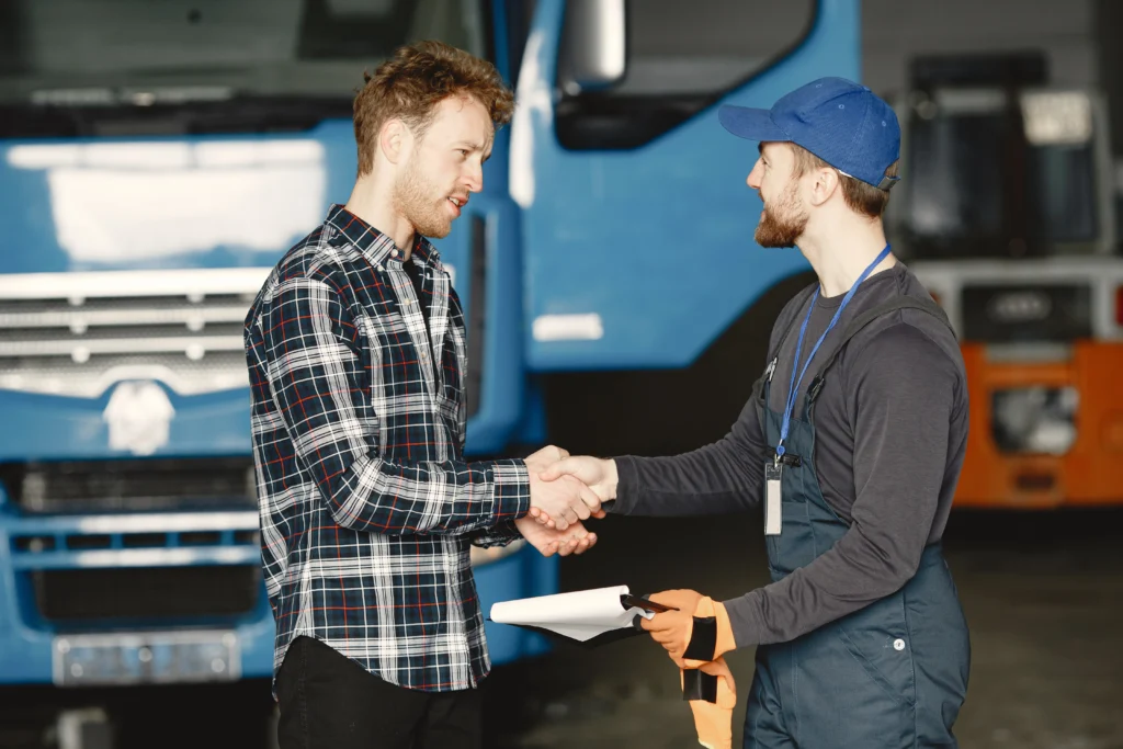 How Truck Dispatch Services Help Owner-Operators Stay Focused on the Road